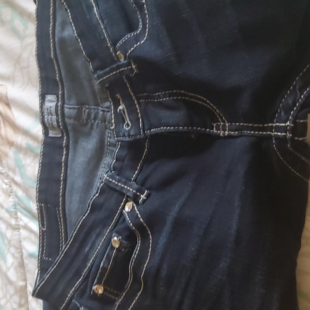 Jeans - Picture 3 of 4